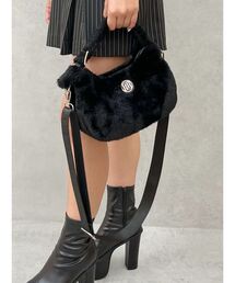 GYDA | GYGYモチーフ付きフェイクファーベルトBAG(ハンドバッグ)