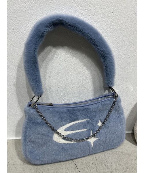 EMODA（エモダ）の「フェイクファーチェーンバッグ（ハンドバッグ・レディース・ブラック/アイボリー/ブルー・FREE）」の9枚目の写真