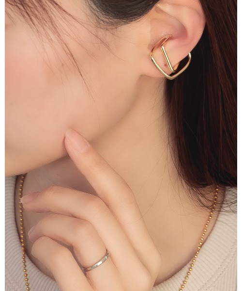 ChooMia（チュミア）の「ダブルラインスクエアモチーフイヤーカフ（イヤーカフ・レディース・ゴールド/シルバー・FREE）」の8枚目の写真