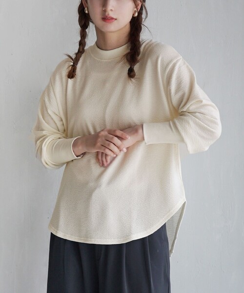 zootie(ズーティー)の「膨れジャガード ふんわりプルオーバー(Tシャツ/カットソー・レディース・アイボリー/ブラック/ミント・フリー)」の1枚目の写真