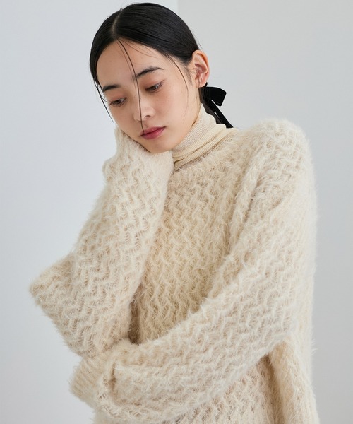 VIS(ビス)の「キラッと華やか!透かし柄シャギーニットプルオーバー(ニット/セーター・レディース・ライトグレー/グリーン系その他/キナリ・FREE)」の13枚目の写真
