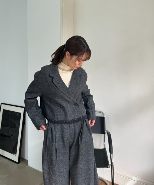 I_am（アイアム）の「wide tuck pants / ワイドタックパンツ（その他パンツ・レディース・ブラック/ブラウン/チャコール・FREE）」の5枚目の写真