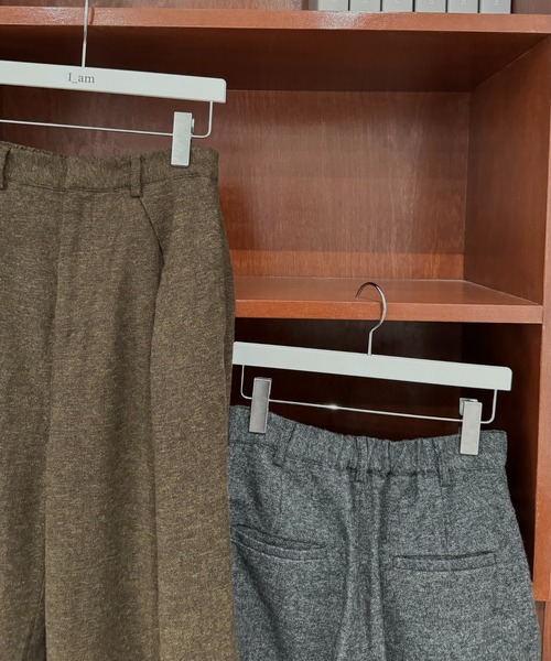 I_am（アイアム）の「wide tuck pants / ワイドタックパンツ（その他パンツ・レディース・ブラック/ブラウン/チャコール・FREE）」の9枚目の写真