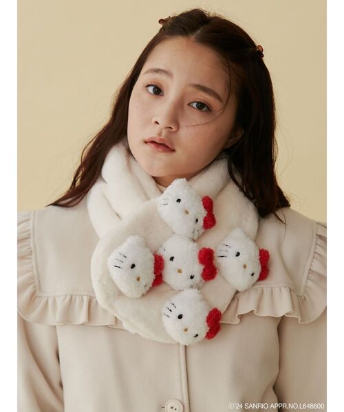 merry jenny（メリージェニー）の「【ハローキティコラボ】もこもこティペット（マフラー・レディース・オフホワイト/ブラック・FREE）」の5枚目の写真