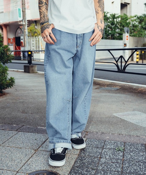 Subciety（サブサエティ）の「Easy baggy denim（デニムパンツ・メンズ・インディゴブルー/ブラック・LARGE/MEDIUM/SMALL/X-LARGE）」の13枚目の写真