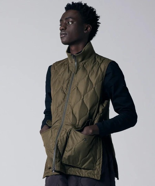 TAION(タイオン)の「MILITARY LIB HI NECK DOWN VEST 012ZML-1(ダウンベスト・メンズ・カーキ・MEDIUM/LARGE/X-LARGE/XX-LARGE/SMALL)」の2枚目の写真