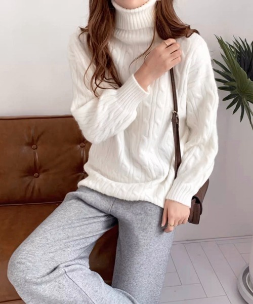 Miniministore(ミニミニストア)の「ニットトップス 長袖 ケーブル編み 秋冬(ニット/セーター・レディース・ブラック/オフホワイト/オレンジ/ダークブルー/ワインレッド・FREE)」の2枚目の写真