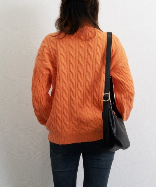 Miniministore(ミニミニストア)の「ニットトップス 長袖 ケーブル編み 秋冬(ニット/セーター・レディース・ブラック/オフホワイト/オレンジ/ダークブルー/ワインレッド・FREE)」の20枚目の写真
