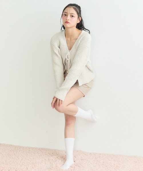 TITTY&CO.(ティティーアンドコー)の「Ribbon Fluffy Knit Set Up/リボン フラッフィー ニット セットアップ(ルームウェア/パジャマ・レディース・アイボリー/パープル/グレー・FREE)」の5枚目の写真