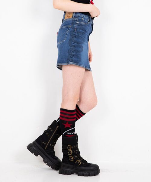 HYSTERIC GLAMOUR(ヒステリックグラマー)の「SNAKE LOOP タイトデニムスカート(デニムスカート・レディース・ブラック/ライトインディゴブルー・24inch/25inch/26inch/27inch)」の15枚目の写真