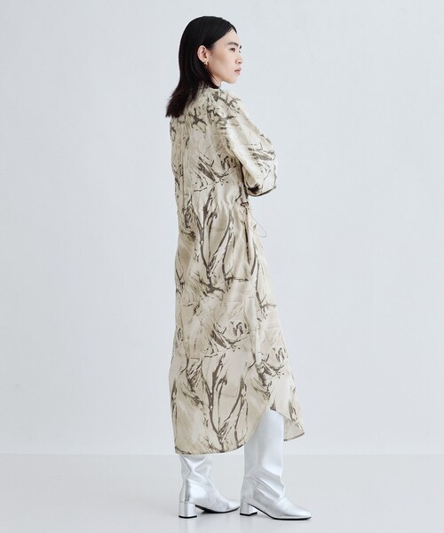 GALLEST（ギャレスト）の「ウォータープリントシャツワンピース（ワンピース・レディース・ライトグリーン/ナチュラル・38）」の4枚目の写真