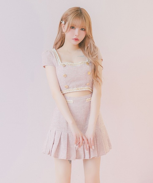 Tika（ティカ）の「キャバドレス ミニ フレア 半袖 ツイード フリンジ縁取りゴールドボタンデザインウエストカットプリーツドレス ワンピース キャバワンピ（ワンピース・レディース・アイボリー/ピンク・LARGE/MEDIUM/SMALL/X-LARGE）」の4枚目の写真