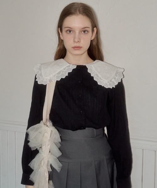 Birthday room（バースデイルーム）の「ビッグカラーフリルブラウス/big collar frill blouse（シャツ/ブラウス・レディース・ブラック/ホワイト・FREE）」の8枚目の写真