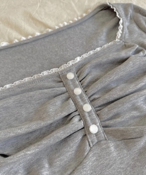 mellowneon(メロウネオン)の「レースチョーカートップス(Tシャツ/カットソー・レディース・アイボリー/グレー・FREE)」の13枚目の写真