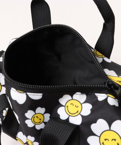 LOQI（ローキー）の「【LOQI/ローキー】SMILEY/JP スモール ウイークエンダー（ドラムバッグ・レディース・ピンク系その他/ブルー系その他/ブラック系その他・-）」の5枚目の写真