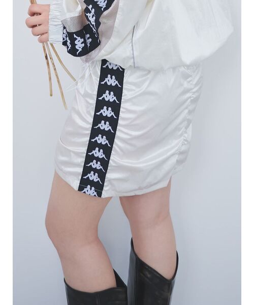 Kappa(カッパ)の「【Kappa】【SET UP対応】シャーリングナイロンスカート(スカート・レディース・ホワイト/グレー・FREE)」の1枚目の写真