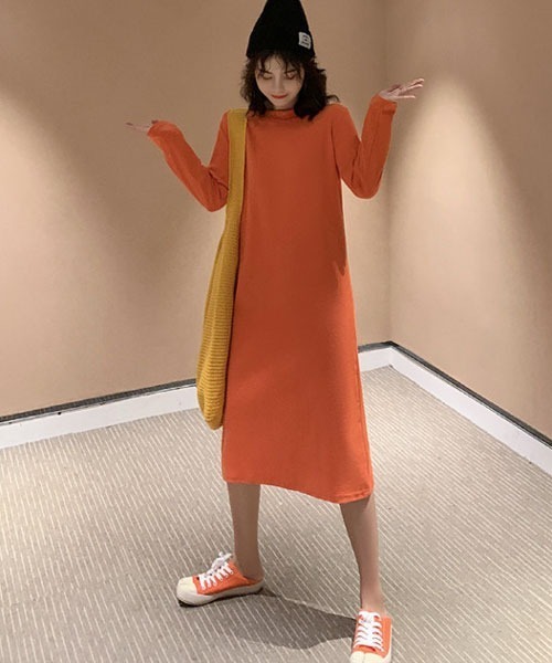 urge:(アージコロン )の「【URGE:】クルーネック 推し活 6色展開 長袖 カットソー ワンピース(Tシャツ/カットソー・レディース・グリーン/ブルー/オレンジ/イエロー/ブラック/ホワイト・LARGE/X-LARGE/SMALL/MEDIUM)」の6枚目の写真