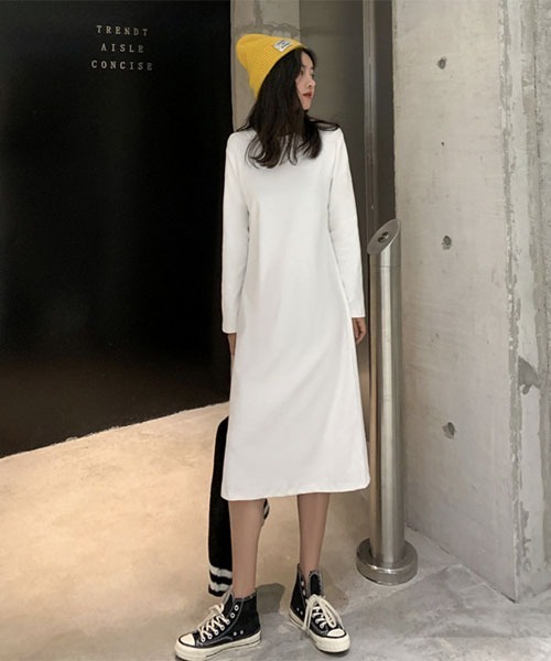 urge:(アージコロン )の「【URGE:】クルーネック 推し活 6色展開 長袖 カットソー ワンピース(Tシャツ/カットソー・レディース・グリーン/ブルー/オレンジ/イエロー/ブラック/ホワイト・LARGE/X-LARGE/SMALL/MEDIUM)」の11枚目の写真