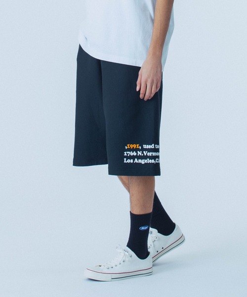 Champion（チャンピオン）の「XLARGE×Champion REVERSE WEAVE PULLOVER SWEAT SHORT PANTS（スウェットパンツ・メンズ・ブラック/グレー/ネイビー/ピンク・XL/L/M/S）」の2枚目の写真