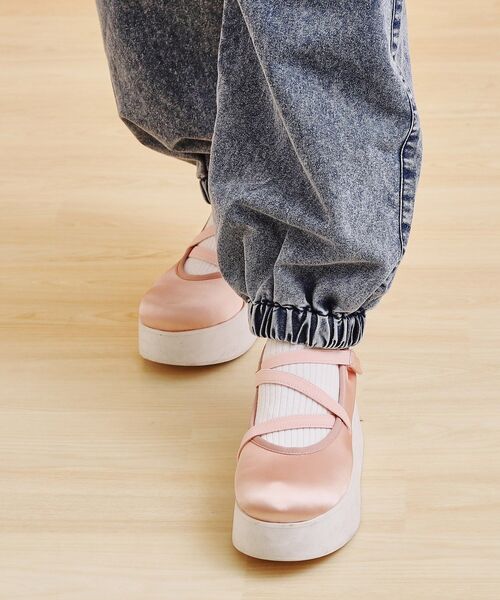 PINK-latte（ピンクラテ）の「デニムカーゴパンツ（その他パンツ・キッズ・ブラック系3/ブルー系その他5・13/14/15 /16）」の10枚目の写真