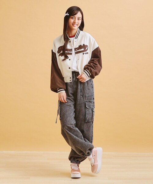 PINK-latte（ピンクラテ）の「デニムカーゴパンツ（その他パンツ・キッズ・ブラック系3/ブルー系その他5・13/14/15 /16）」の13枚目の写真