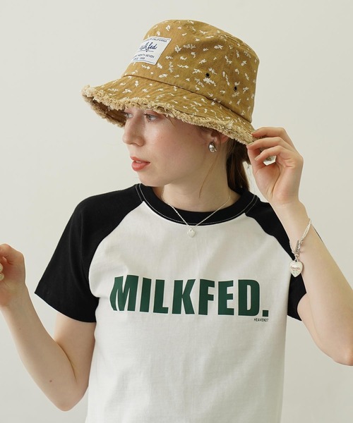 MILKFED.(ミルクフェド)の「FLORAL PATTERN DENIM FRINGE BUCKET HAT(ハット・レディース・ベージュ/ブルー/ブラック・ONE SIZE)」の8枚目の写真