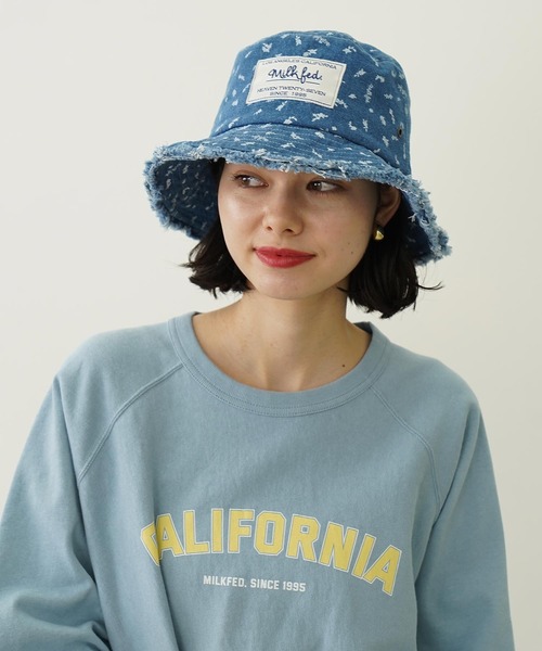MILKFED.(ミルクフェド)の「FLORAL PATTERN DENIM FRINGE BUCKET HAT(ハット・レディース・ベージュ/ブルー/ブラック・ONE SIZE)」の22枚目の写真