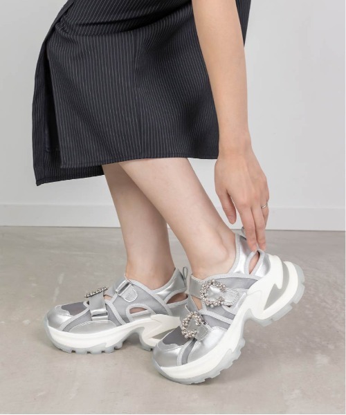 RANDA（ランダ）の「ビジューダブルベルトオープンスニーカー（スニーカー・レディース・ホワイト/シルバー/ベージュ・LL/L/M/S）」の11枚目の写真