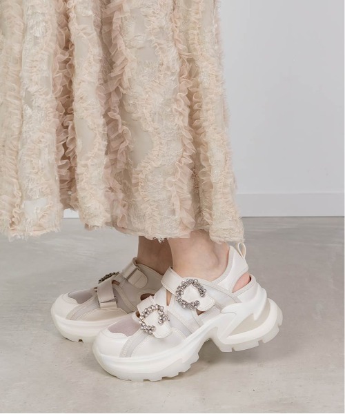 RANDA（ランダ）の「ビジューダブルベルトオープンスニーカー（スニーカー・レディース・ホワイト/シルバー/ベージュ・LL/L/M/S）」の16枚目の写真