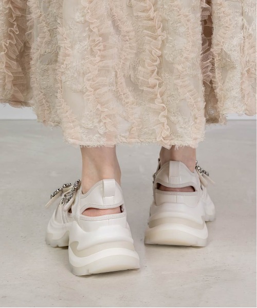 RANDA（ランダ）の「ビジューダブルベルトオープンスニーカー（スニーカー・レディース・ホワイト/シルバー/ベージュ・LL/L/M/S）」の17枚目の写真