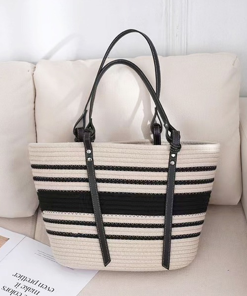 florist(フローリスト)の「【A4収納可】レザーライクハンドルナチュラルトートバッグ(かごバッグ・レディース・ホワイト系2/ベージュ系1/ベージュ系2/ブラック系3/ホワイト系1・FREE)」の3枚目の写真