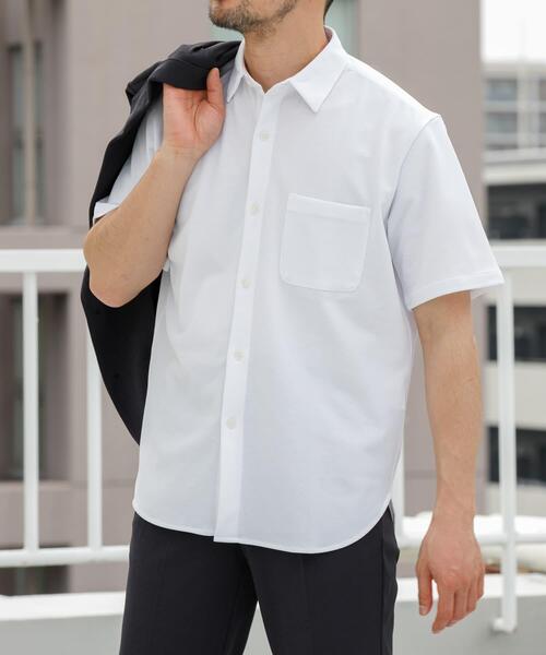 URBAN RESEARCH ROSSO MEN(アーバンリサーチロッソメン)の「『セットアップ対応/XLサイズあり』コンフォータブルドライショートスリーブシャツ(シャツ/ブラウス・メンズ・チャコールグレー/ブラック/ネイビー/ホワイト・SMALL/MEDIUM/LARGE/X-LARGE)」の1枚目の写真