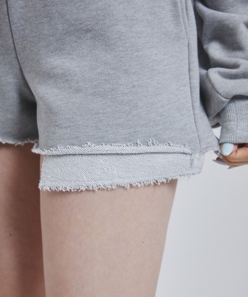 ENVYM（アンビー）の「カットオフスウェットショートパンツ（スウェットパンツ・レディース・グレー/ブラック/ホワイト・FREE）」の15枚目の写真