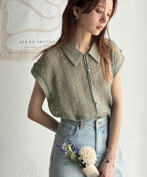 品の良さ漂う、大人カジュアル。クロシェ風レース素材衿付きフレンチスリーブシャツブラウス