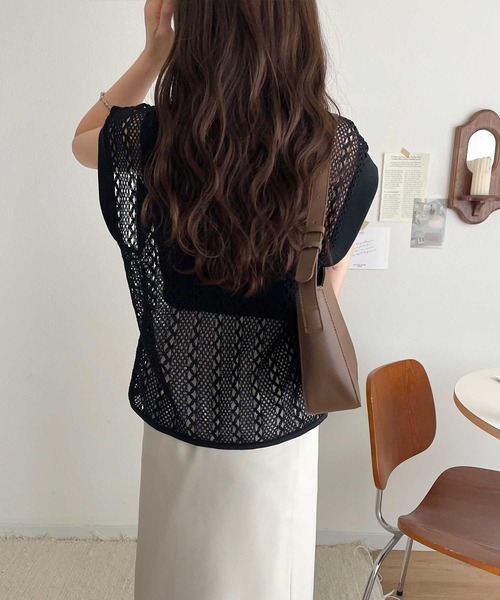 classicalelf(クラシカルエルフ)の「品の良さ漂う、大人カジュアル。クロシェ風レース素材衿付きフレンチスリーブシャツブラウス(シャツ/ブラウス・レディース・グリーン/アイボリー/ブラック・X-LARGE/SMALL/MEDIUM/LARGE)」の21枚目の写真