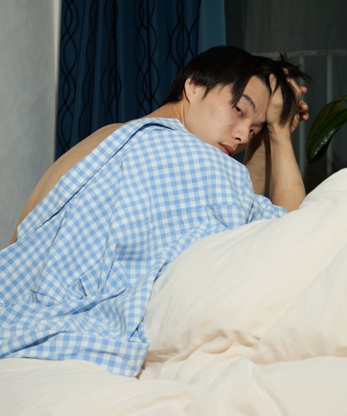 Noen(ノエン)の「ギンガムチェックシャツ(シャツ/ブラウス・メンズ・ブラウン/ネイビー/ライトブルー・MEDIUM/LARGE)」の10枚目の写真