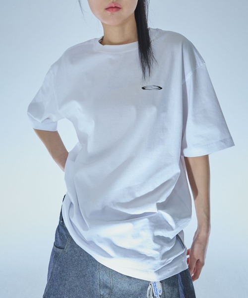 Opening Project(オープニングプロジェクト)の「【UNISEX】Opening Project/Small Logo T(Tシャツ/カットソー・レディース・ホワイト/ライトグレー/ブラック・SMALL/MEDIUM/LARGE)」の2枚目の写真