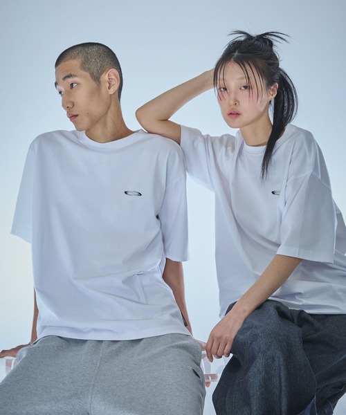 Opening Project(オープニングプロジェクト)の「【UNISEX】Opening Project/Small Logo T(Tシャツ/カットソー・レディース・ホワイト/ライトグレー/ブラック・SMALL/MEDIUM/LARGE)」の9枚目の写真