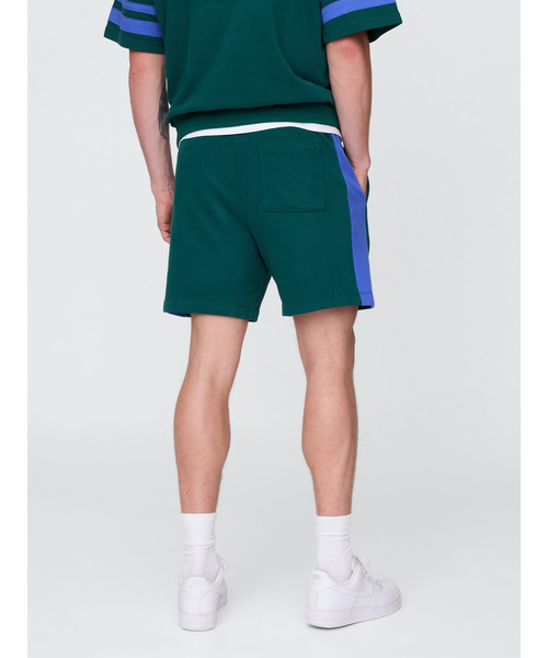 GAP(ギャップ)の「Gapロゴ ヴィンテージソフト スウェットショートパンツ(その他パンツ・メンズ・ネイビー/グレー/グリーン・XS/S/M/L/XL)」の4枚目の写真