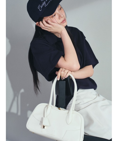 FRAY I.D（フレイアイディー）の「カーヴィーボストンバッグ（ボストンバッグ・レディース・キャメル/アイボリー/ブラック・FREE）」の2枚目の写真