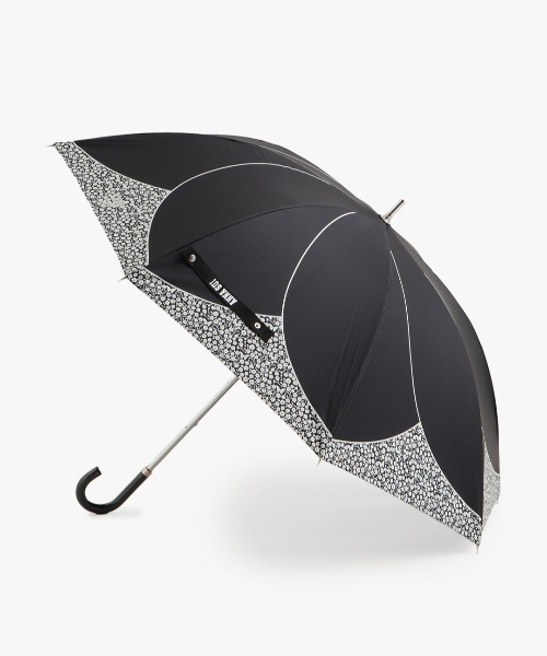 ANNA SUI（アナスイ）の「フラワー＆バタフライプリント晴雨兼用傘(1段スライドショート傘)（長傘・レディース・ブラック/ピンク/サックスブルー・FREE）」の2枚目の写真
