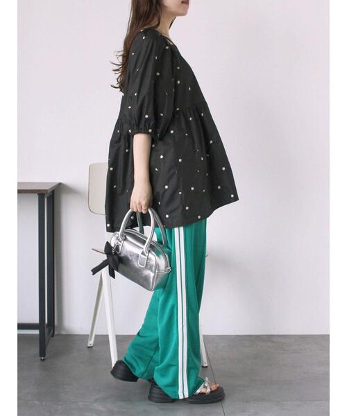 ehka sopo(エヘカソポ)の「サイドライントラックパンツ(その他パンツ・レディース・ネイビー/グリーン/ボルドー・F)」の2枚目の写真