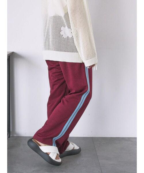 ehka sopo(エヘカソポ)の「サイドライントラックパンツ(その他パンツ・レディース・ネイビー/グリーン/ボルドー・F)」の3枚目の写真