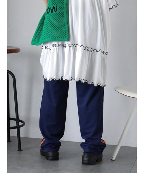 ehka sopo(エヘカソポ)の「サイドライントラックパンツ(その他パンツ・レディース・ネイビー/グリーン/ボルドー・F)」の4枚目の写真