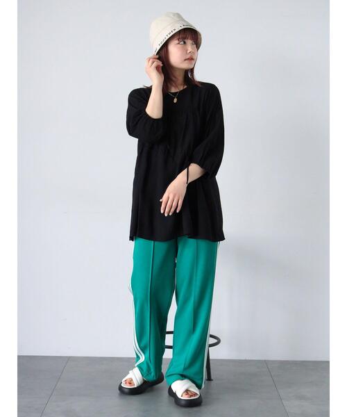 ehka sopo(エヘカソポ)の「サイドライントラックパンツ(その他パンツ・レディース・ネイビー/グリーン/ボルドー・F)」の20枚目の写真