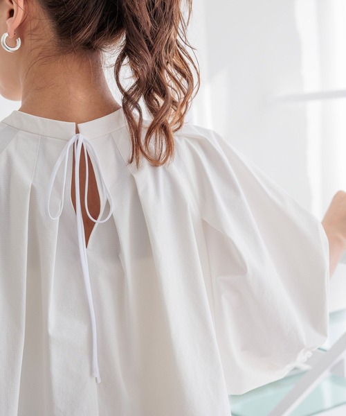 HEREIAM（ヘレイアム）の「【HEREIAM】接触冷感&イージーケア/COOLマテリアルブラウス（シャツ/ブラウス・レディース・ホワイト/ベージュ/ブラック・FREE）」の9枚目の写真