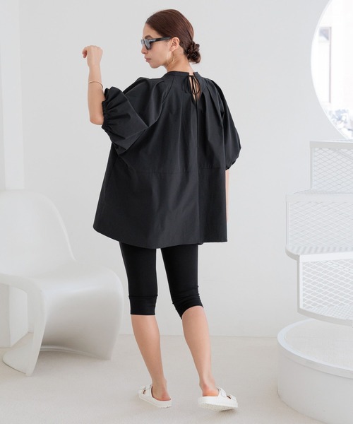 HEREIAM（ヘレイアム）の「【HEREIAM】接触冷感&イージーケア/COOLマテリアルブラウス（シャツ/ブラウス・レディース・ホワイト/ベージュ/ブラック・FREE）」の13枚目の写真