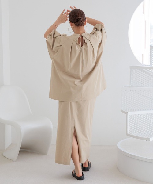 HEREIAM（ヘレイアム）の「【HEREIAM】接触冷感&イージーケア/COOLマテリアルブラウス（シャツ/ブラウス・レディース・ホワイト/ベージュ/ブラック・FREE）」の19枚目の写真