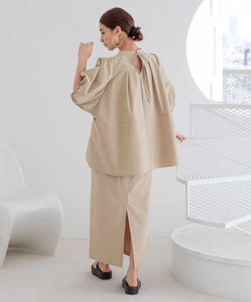 HEREIAM（ヘレイアム）の「【HEREIAM】接触冷感&イージーケア/COOLマテリアルブラウス（シャツ/ブラウス・レディース・ホワイト/ベージュ/ブラック・FREE）」の21枚目の写真