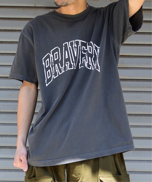 MODISH GAZE(モディシュガゼ)の「ピグメントアーチロゴTシャツ(BRAVERY)(Tシャツ/カットソー・メンズ・スミクロ/バーガンディー/アイボリー・LARGE/MEDIUM)」の7枚目の写真